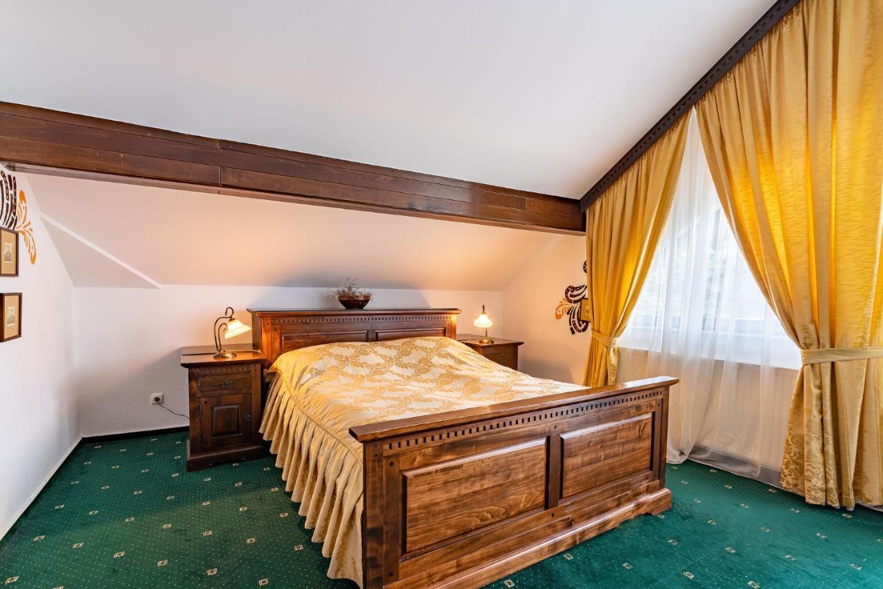 Hotel Regal Σινάια Εξωτερικό φωτογραφία