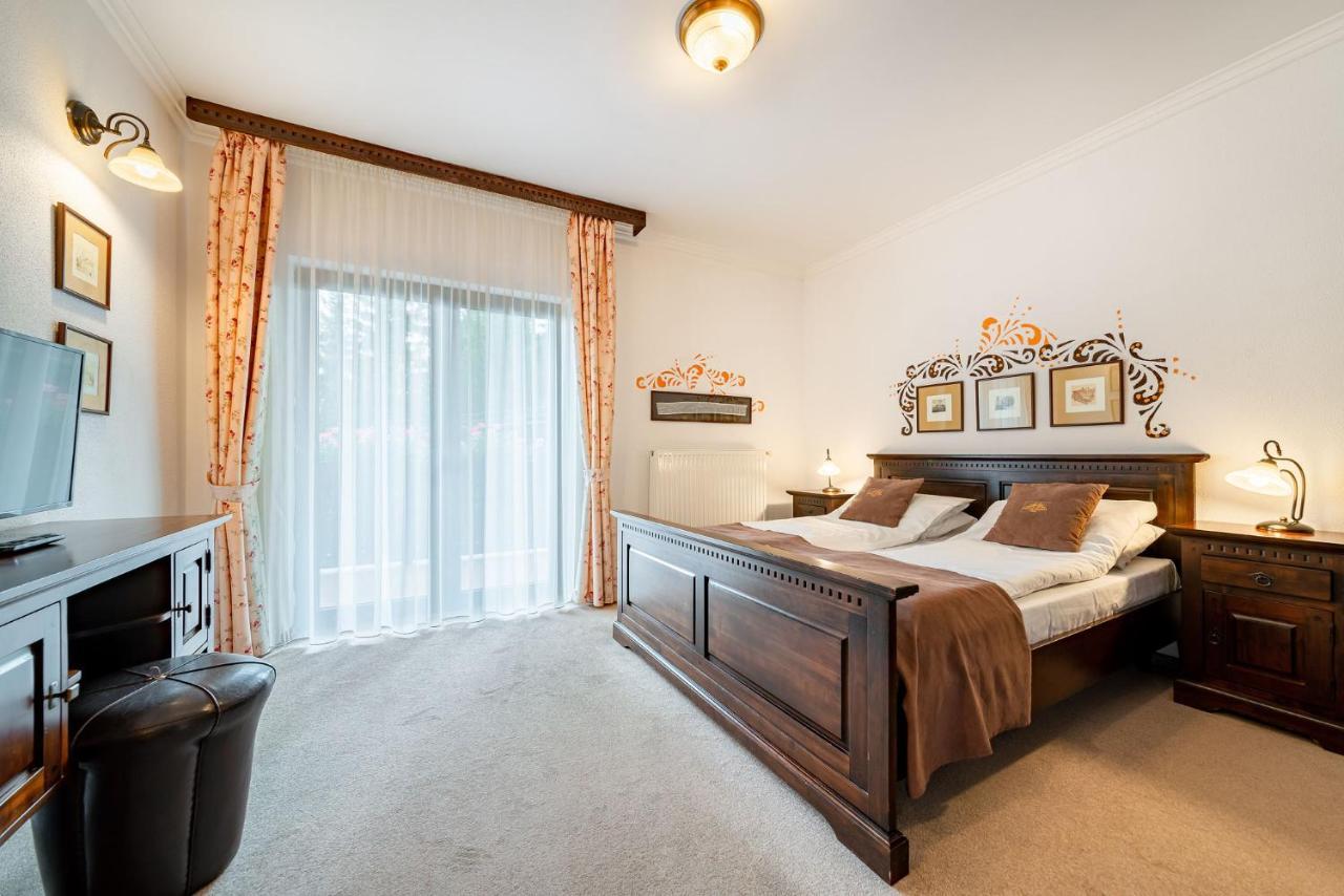 Hotel Regal Σινάια Εξωτερικό φωτογραφία
